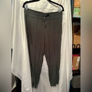 Lululemon Ready to Rulu High-Rise Cropped Jogger